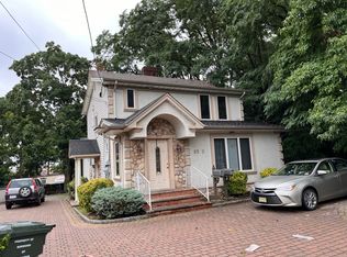 80 S Farview Ave #2, Paramus, NJ 07652