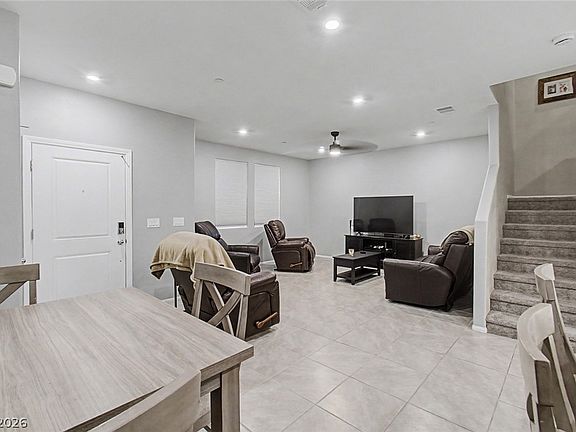 4th image of 6740 Nimbus Ave