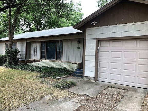 3rd image of 2316 Timberline Dr