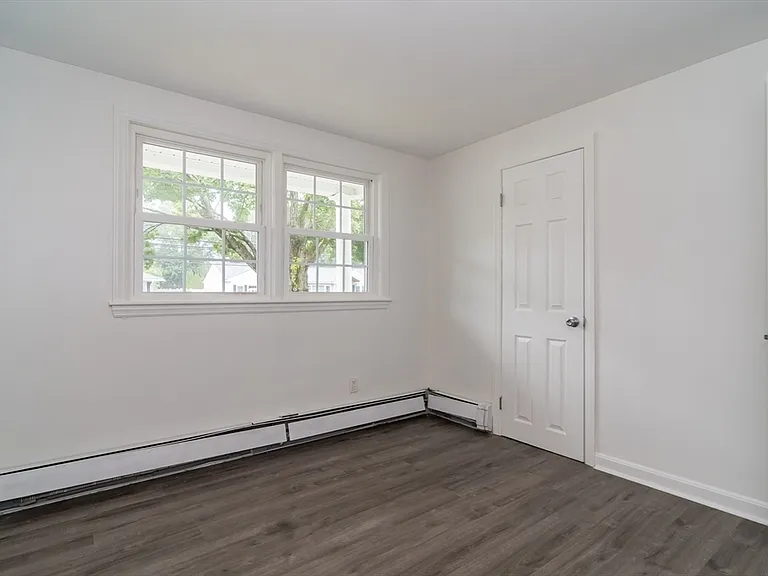 22 Wethersfield Rd — Photo 17