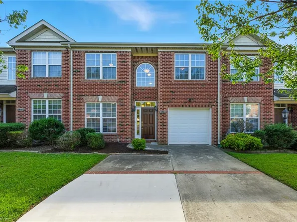 1003 Skiffs Landing Ln, Suffolk, VA 23435