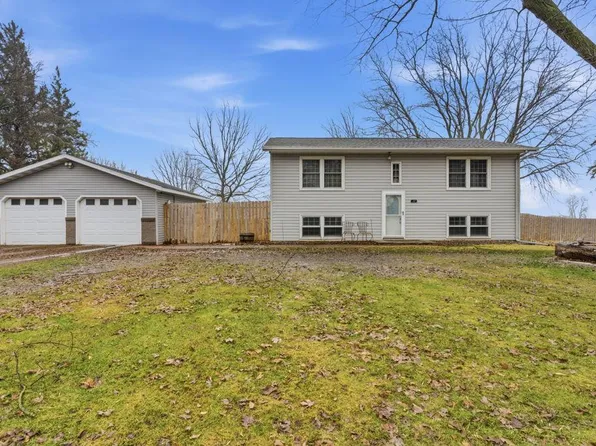 11 N Renstrom St, Blomkest, MN 56216