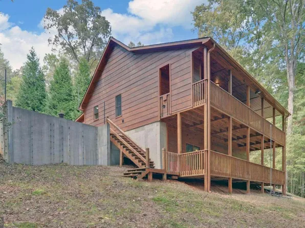 230 Pine Forest Loop, Blue Ridge, GA 30513