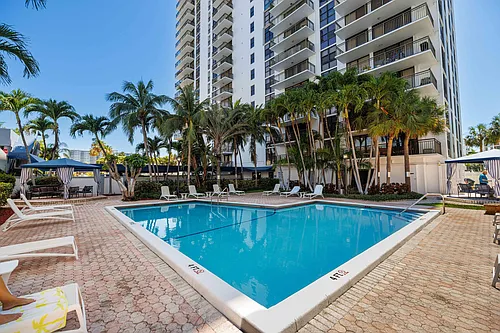 3031 N Ocean Blvd #507 Photo 1