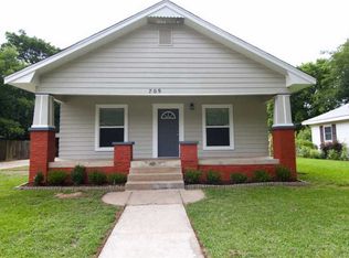 709 B St NW, Ardmore, OK 73401