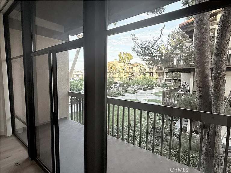 7212 Marina Pacifica Dr N — Photo 14