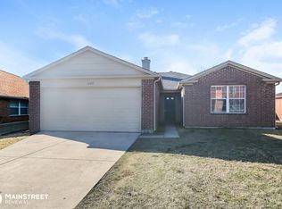 1609 Columbia Dr, Glenn Heights, TX 75154