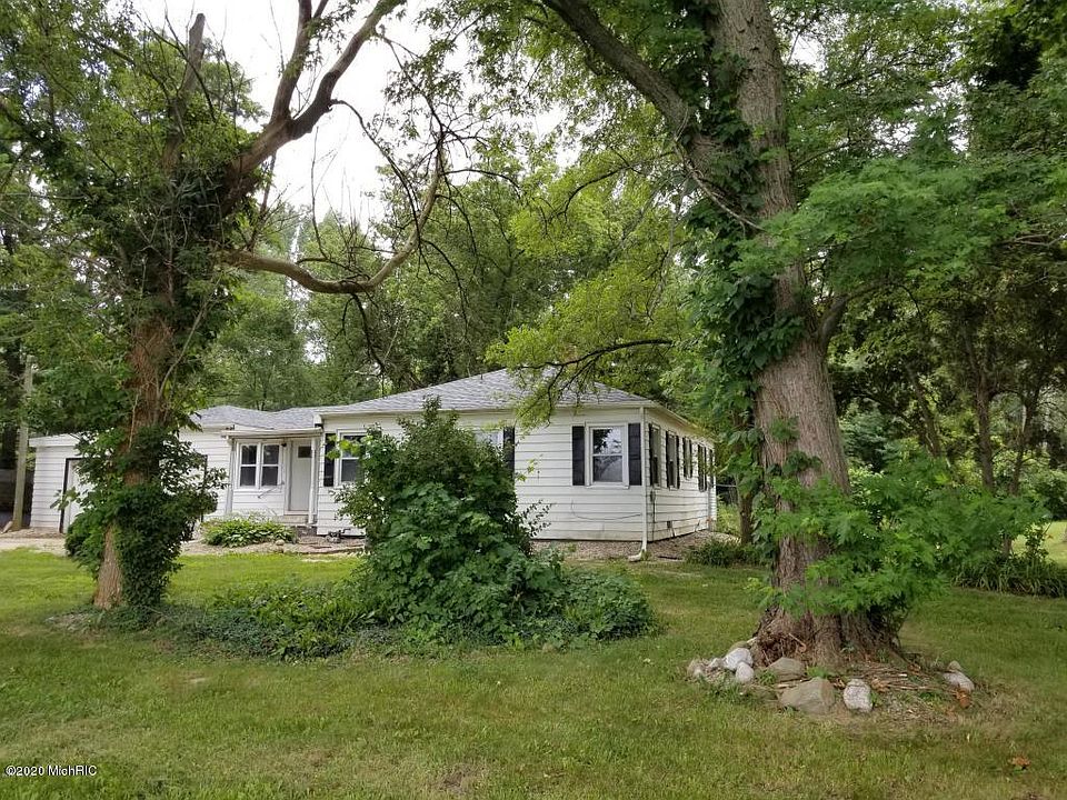 1st image of 2638 E Napier Ave