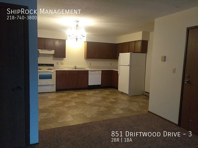 1st image of 851 Driftwood Dr #3