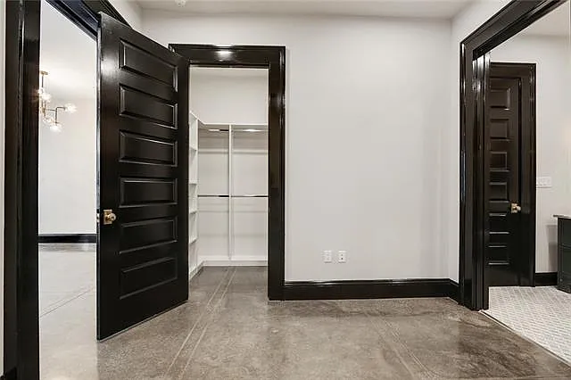 419 Carondelet St #403 — Photo 8