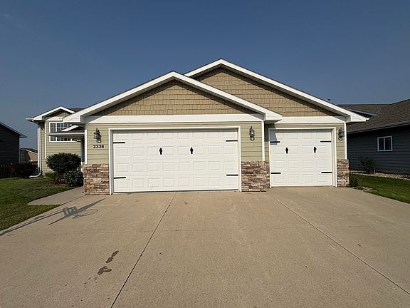 2nd image of 2236 16th Ave S