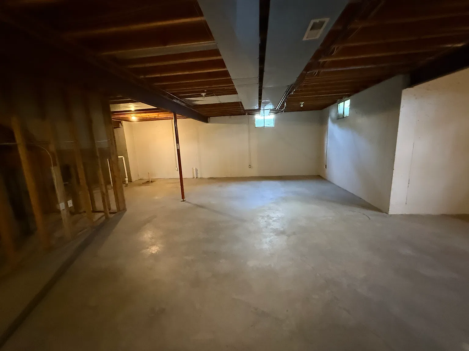 3 bed, 2200 sqft, $2,600 — Photo 3