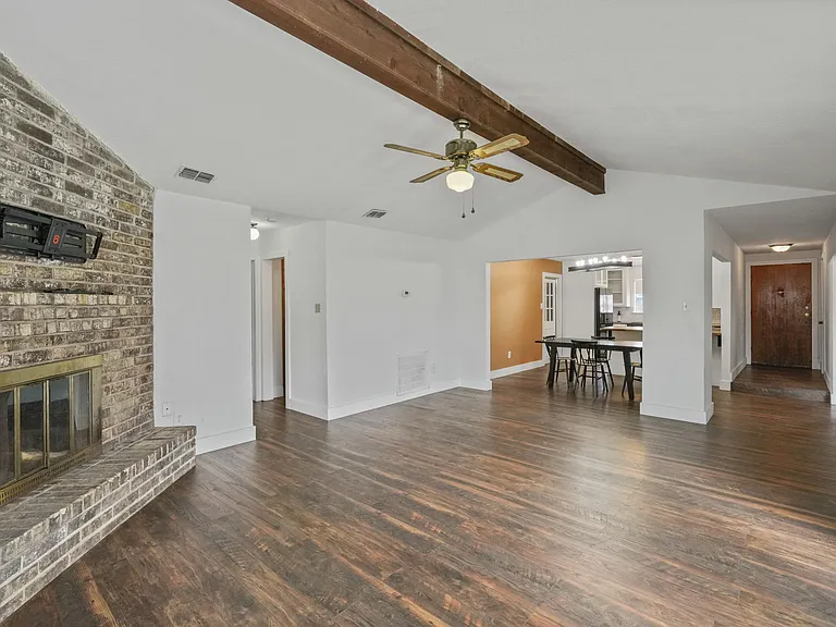5721 Cresthaven Dr — Photo 7