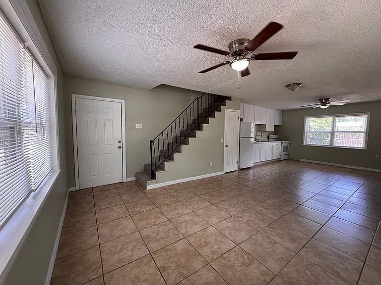 538 Orange St #538 — Photo 10