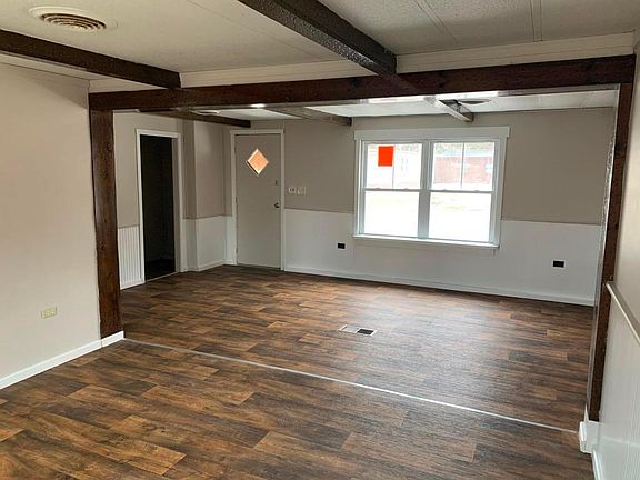 2nd image of 979 Essex St Lot 25