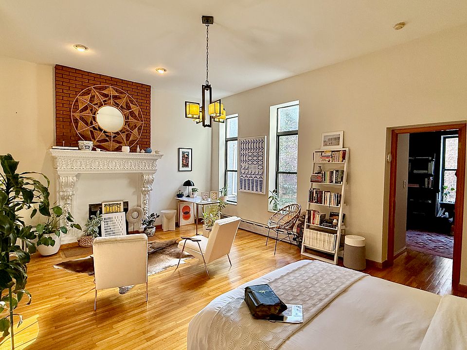 1st image of 44 W 88th St APT 4