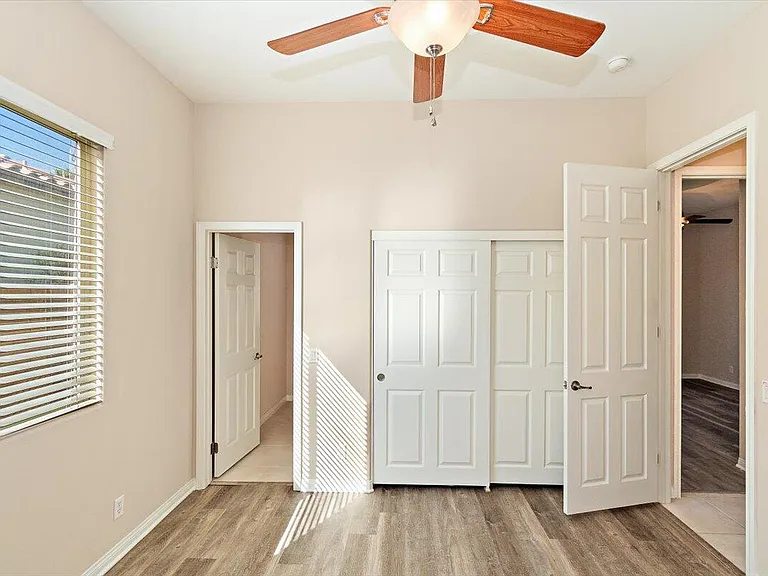 80215 Queensboro Dr #80215 — Photo 6
