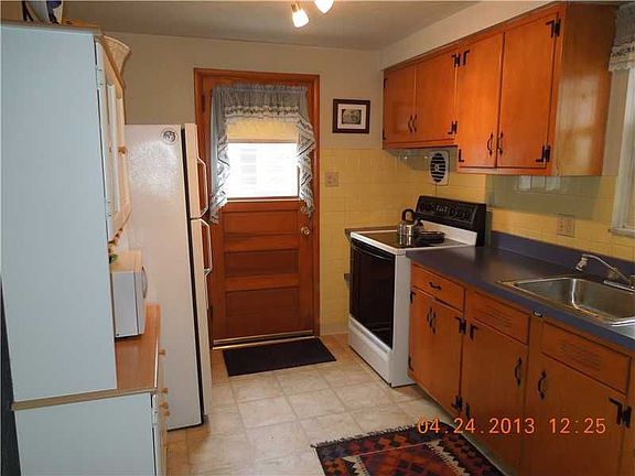 4th image of 140 N Wren Dr