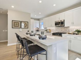 26852 Serif Pl, Valencia, CA 91381