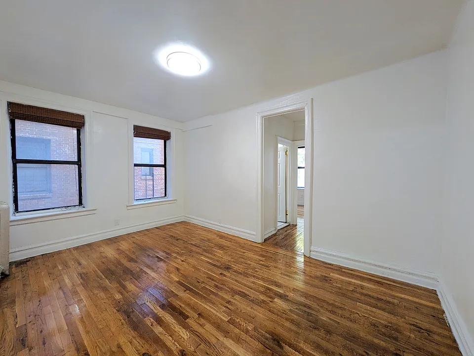 103 Seaman Ave #B