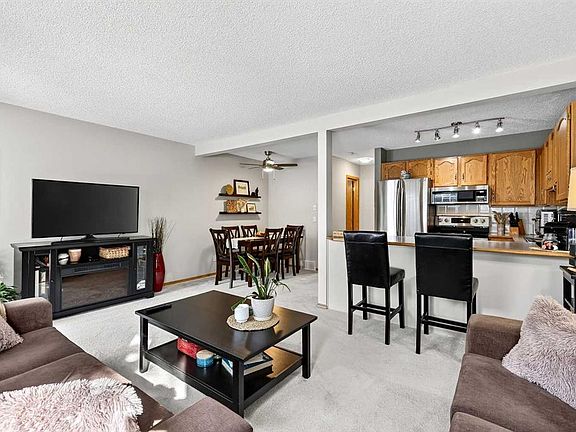 5th image of 245 N Millview Grn SW