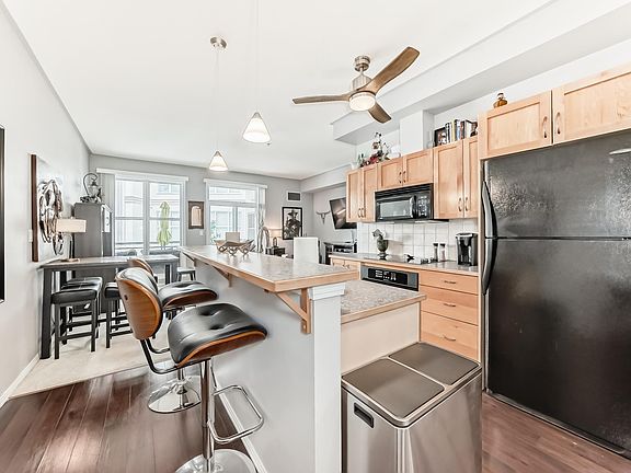 3rd image of 4827 104a St NW #350