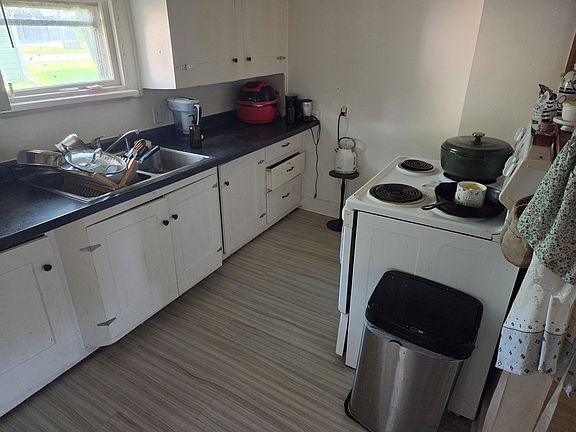 2nd image of 1022 Brighton Dr APT 1