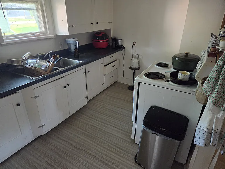 1022 Brighton Dr #1 — Photo 2