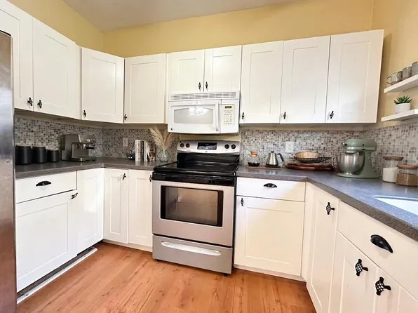 34 Fairfield Park #34, Mansfield, MA 02048