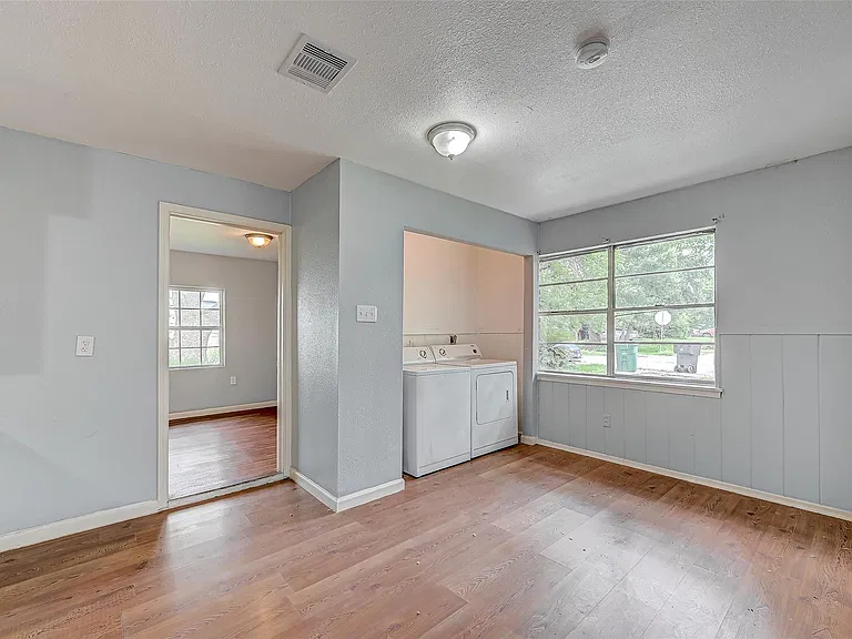 3406 Saint Benedict St — Photo 5