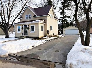 104 Anderson St, Coon Valley, WI 54623
