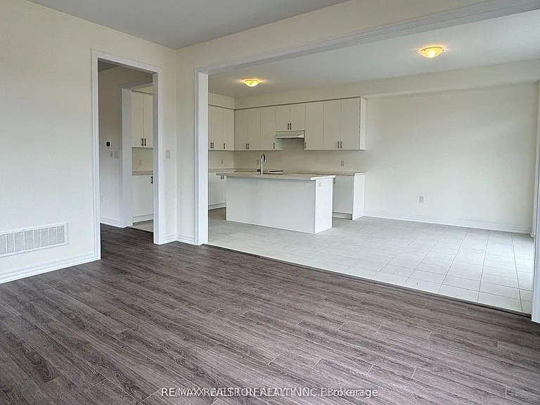 2 Ed Ewert Ave — Photo 8