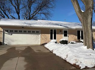 2622 McKenna Blvd, Madison, WI 53711