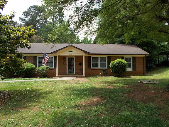 frontal view from street