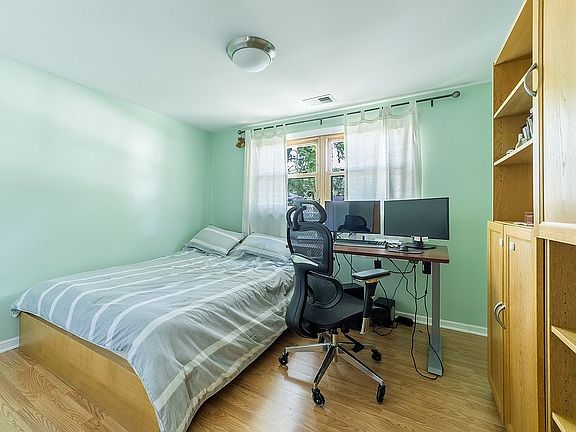 4th image of 14415 Highland Ave
