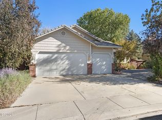 325 Bayhill Cir, Dayton, NV 89403
