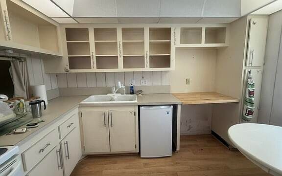 2nd image of 150 Lake Meryl Drive #145