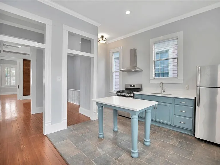 1604 Avenue L #UP — Photo 10