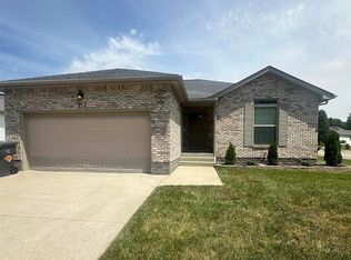 212 Southern Lake Dr, Elizabethtown, KY 42701
