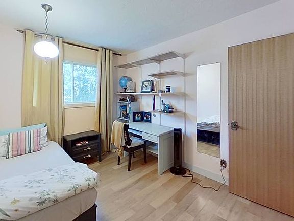 5th image of 201 Maligne Dr