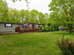 8626 Twin Lake Dr, Kunkletown, PA 18058