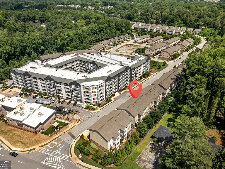 720 Avondale Hills Dr — Photo 40