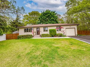 9 Beach Ave, Port Jefferson Station, NY 11776
