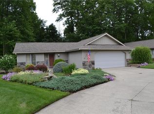 8672 Gatewood Dr, North Ridgeville, OH 44039