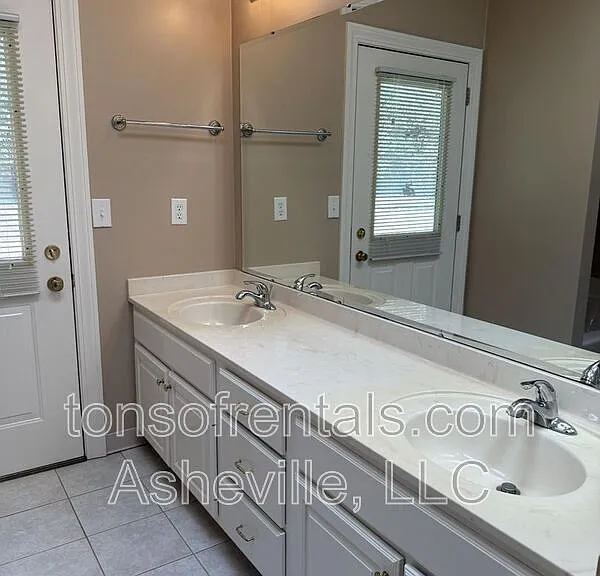6 Tiburon Pl — Photo 6