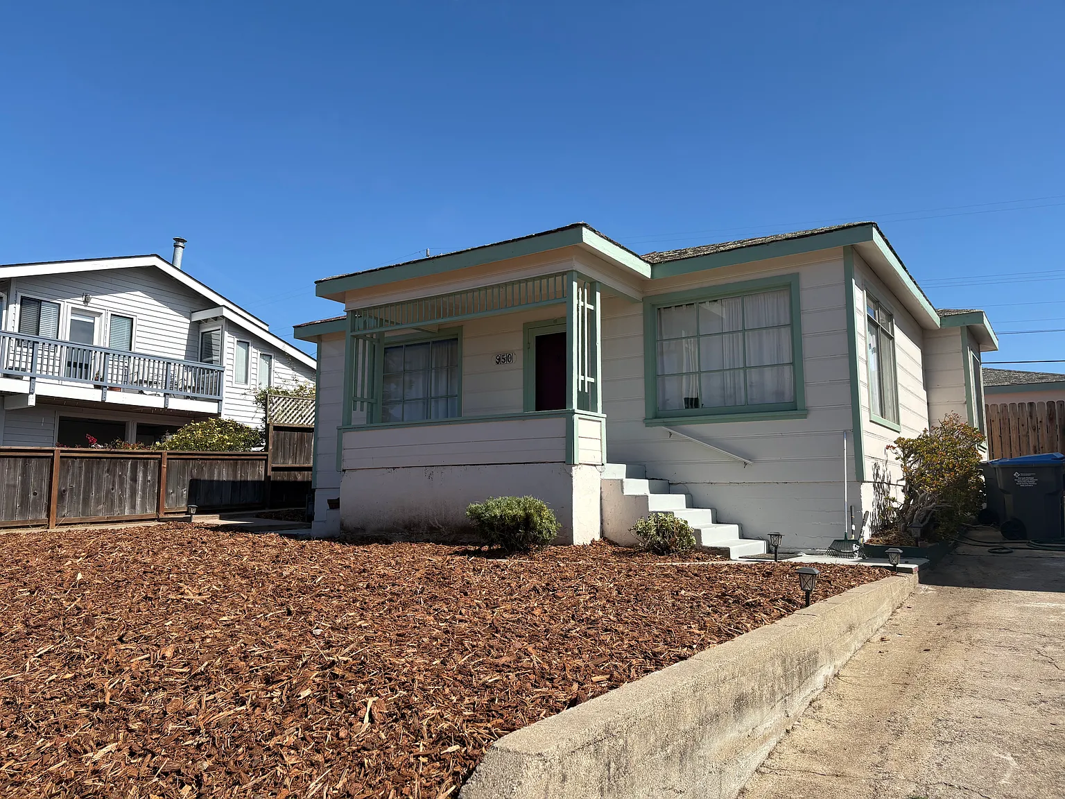 2 bed, 1000 sqft, $3,500 — Photo 1