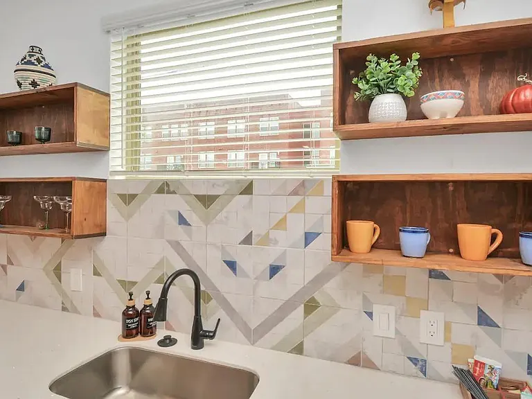 2825 Ball St #2 — Photo 6