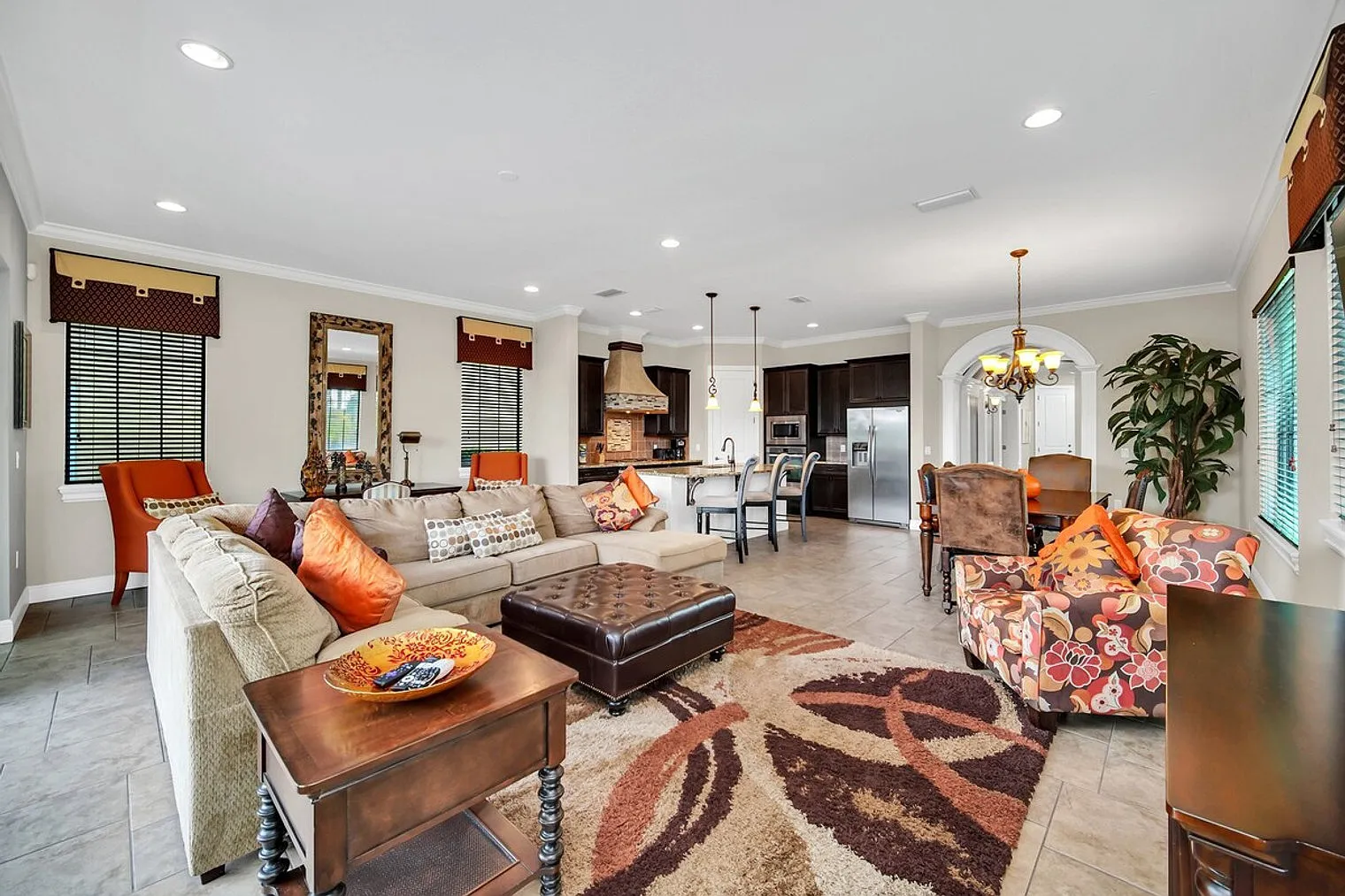 5 bed, 4.0 bath, 3250 sqft, $7,328 — Photo 1