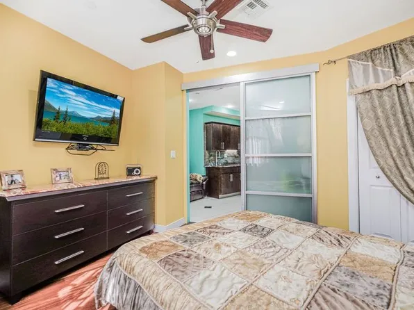 2113 Kings Highway image 14 of 23