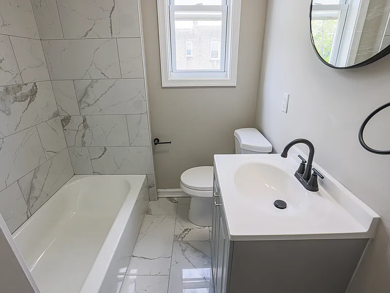 2819 Presbury St — Photo 45